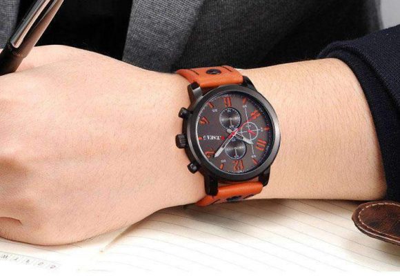 En Que Mano Se Ponen Los Hombres El Reloj